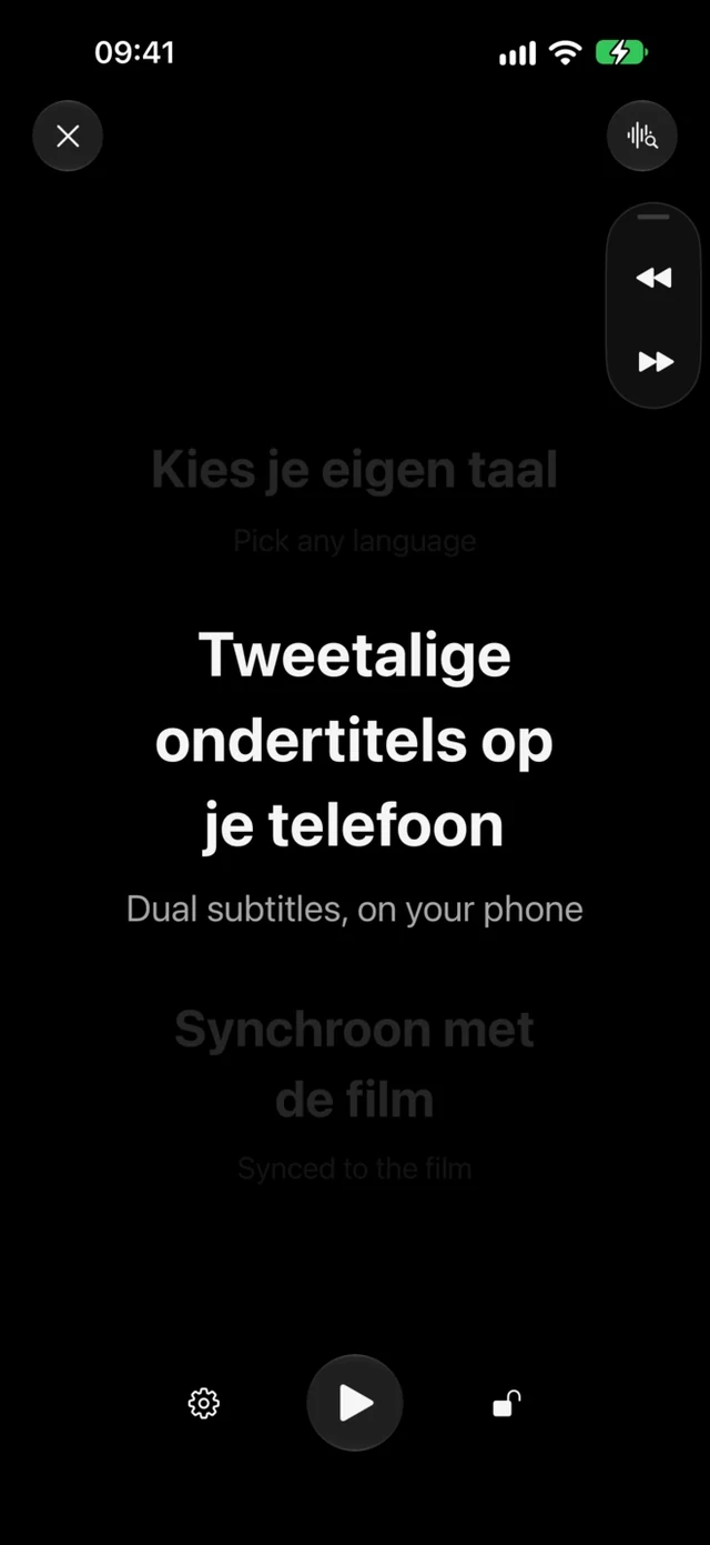 CinemaCC · Bioscoopdonker scherm dat leesbaar blijft zonder anderen te storen